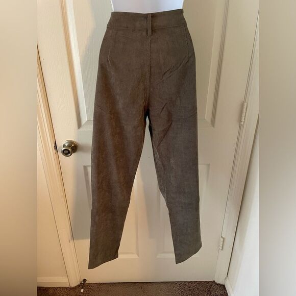 4 Button Olive Khaki Green Corduroy Cropped Ankle Pants Medium - Picture 5 of 9